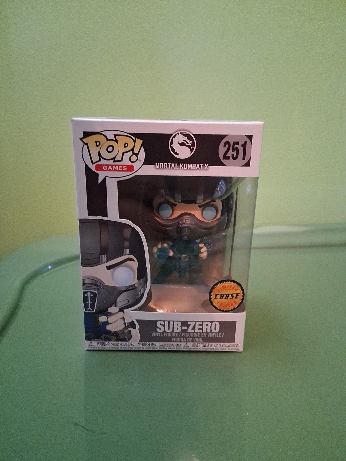Funko Pop Games Mortal Kombat X Sub-Zero Vinyl #251 Chase Edition