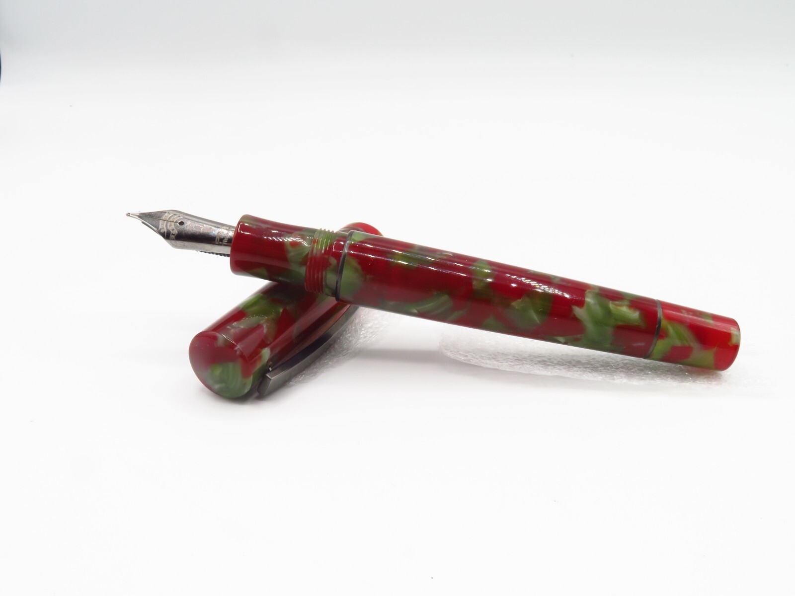 NEW NEVER INKED DELTA TECH & WEB FOUNTAIN PEN STYLUS PEN NO BOX