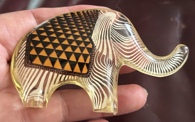 Vintage Abraham Palatnik Mid-Century Lucite Elephant Sculpture Figurine 2” Rare