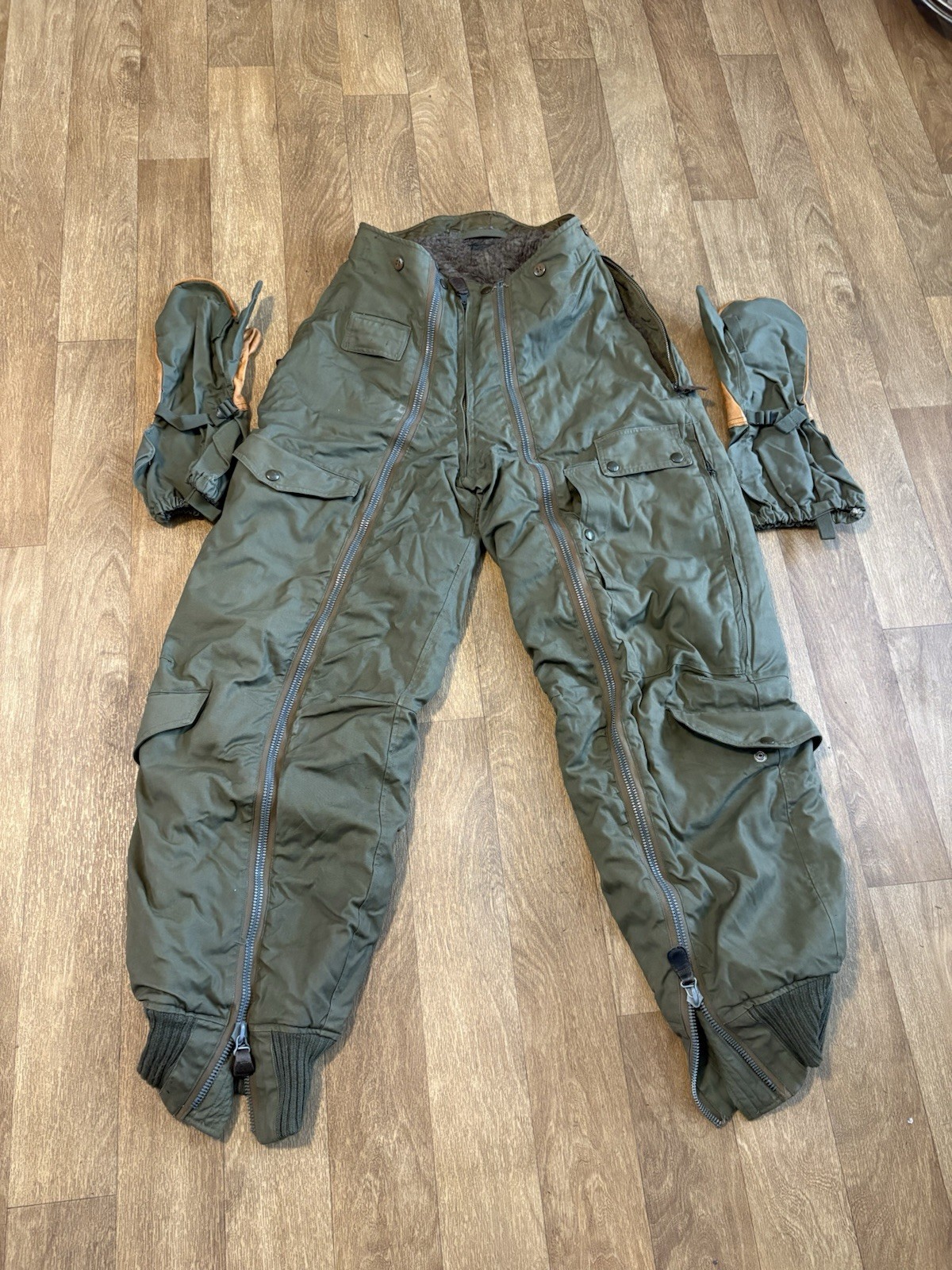 Vtg US Army Air Forces WWII Lined Heavy Flight Pants A-11 #3219 w/Gloves sz 28