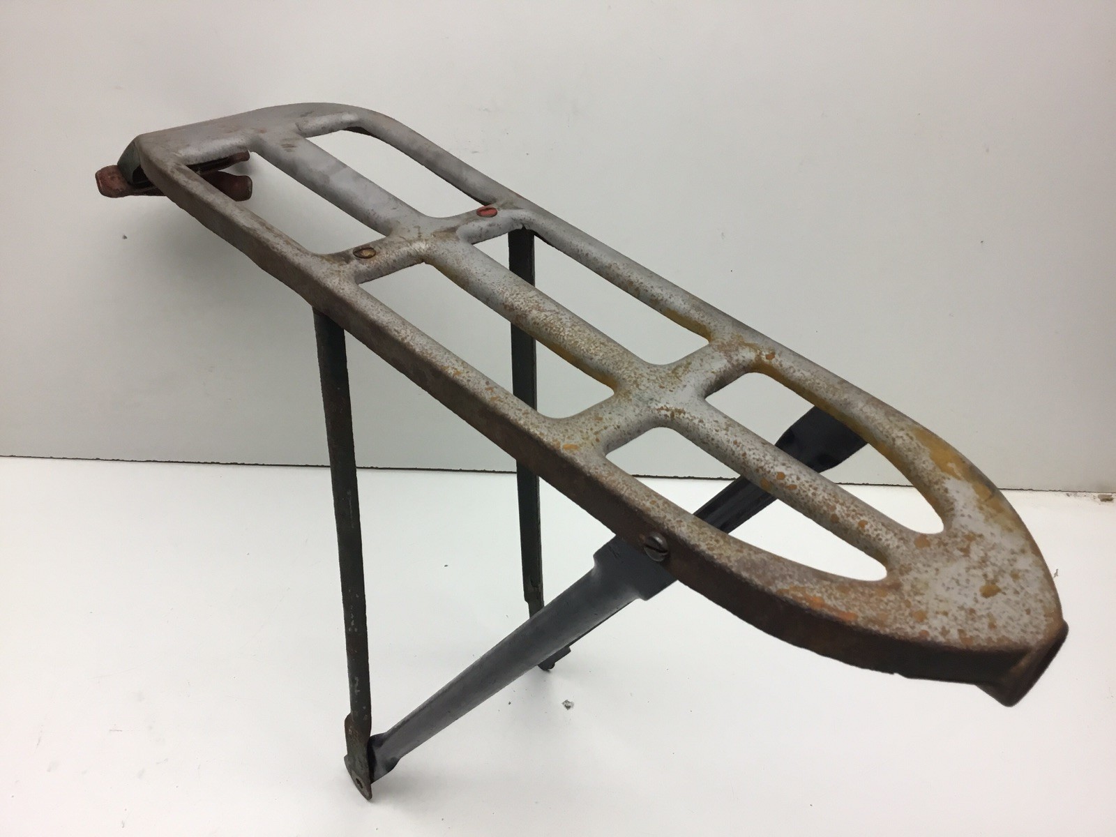 Vintage 1940/50s Schwinn 6 Hole Rear Rack B6 Autocycle 26” Bike Postwar