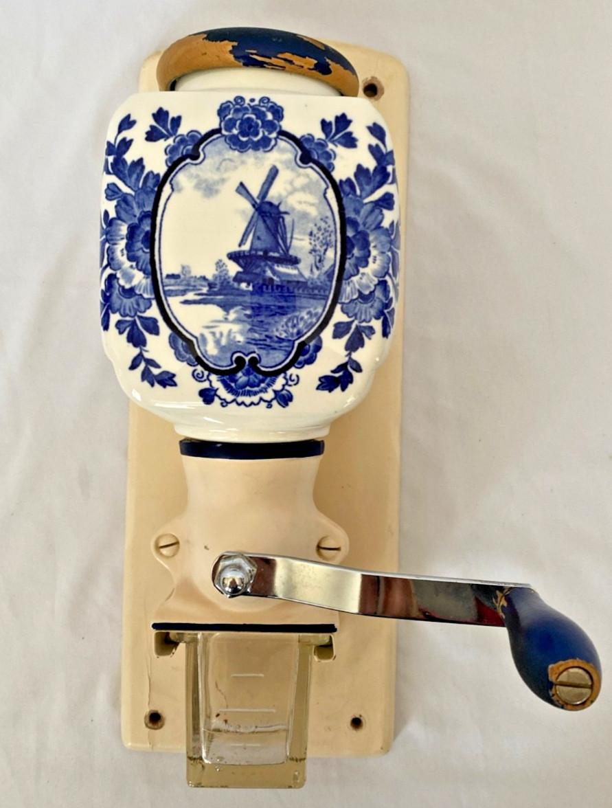 Vintage De Ve Delft Blue Wall Mount Coffee Grinder Windmill Hand Crank Holland