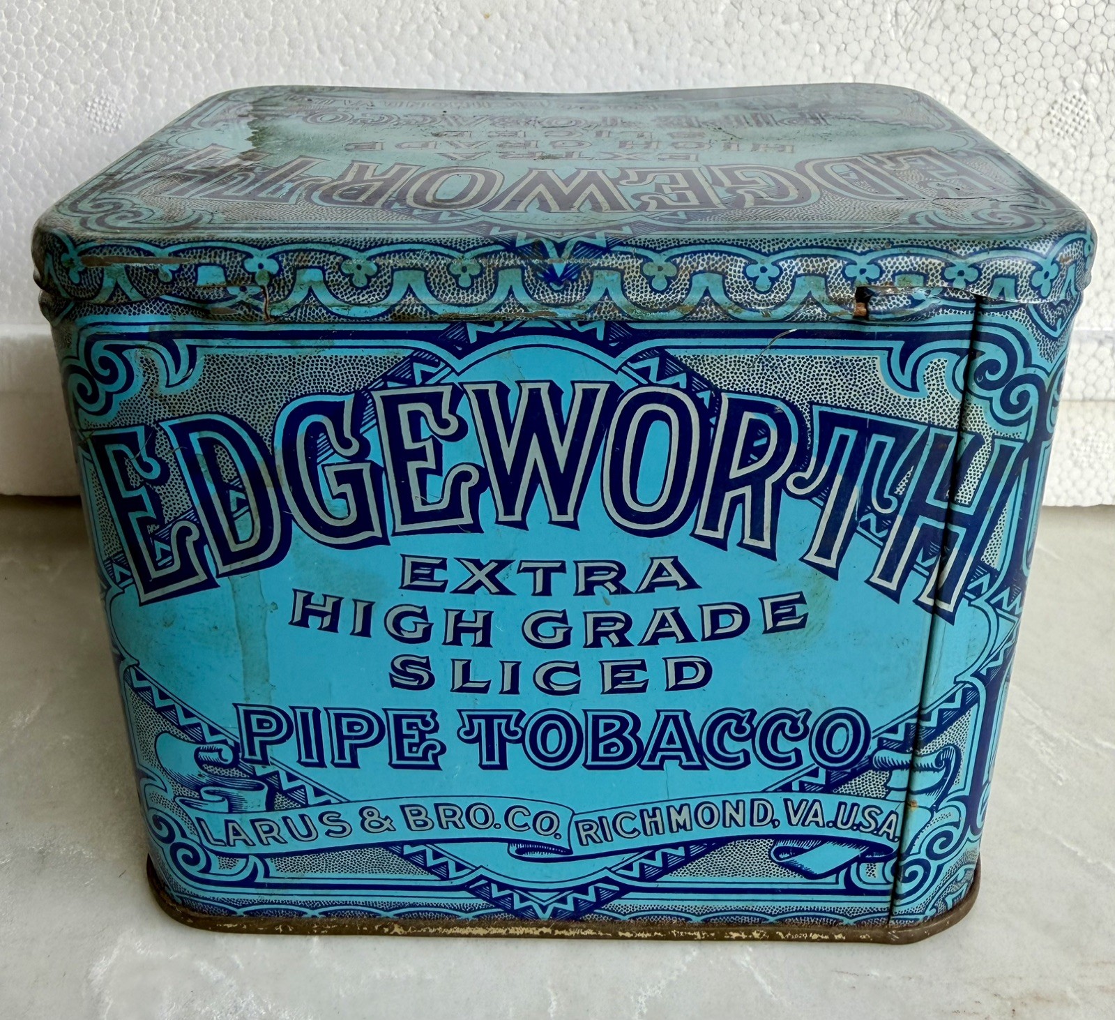 EDGEWORTH Extra High PIPE TOBACCO TIN ~ LARGE ~ Larus & Bro. Co., Richmond, VA 