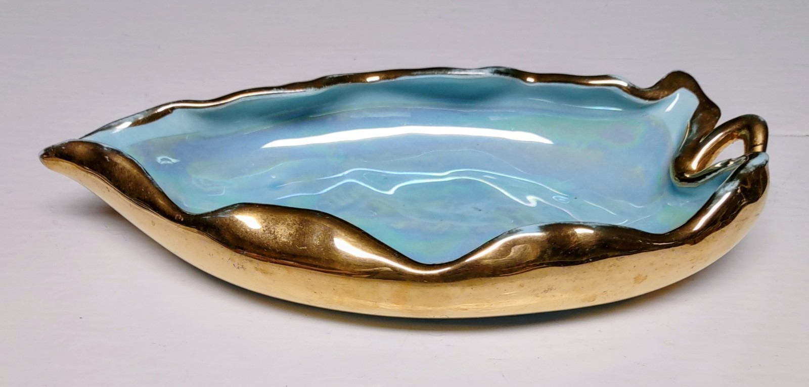 Vintage Beautiful Hand Decorated 24K Gold Accented Ceramic Leaf Bowl Light Blue