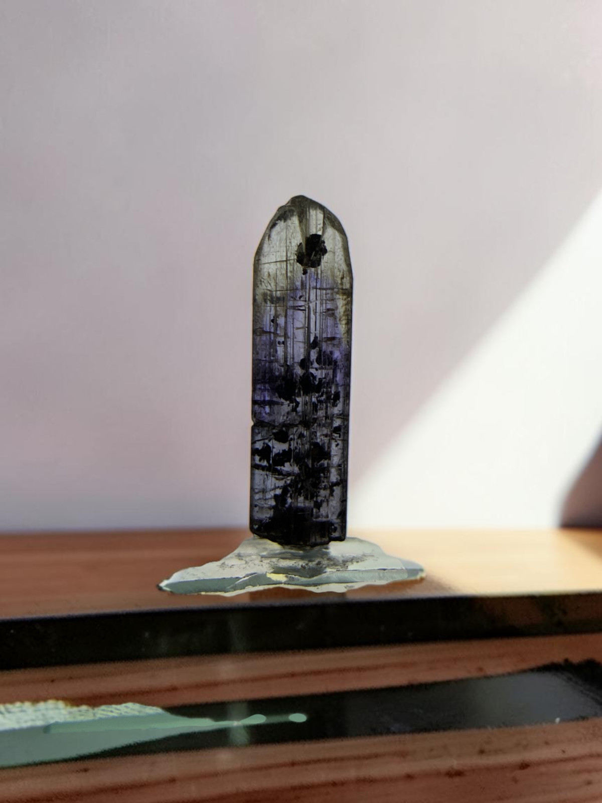 Fine Quality Natural Tanzanite Crystal Untreated Gemstone 3.95Carat 18x15x3mm