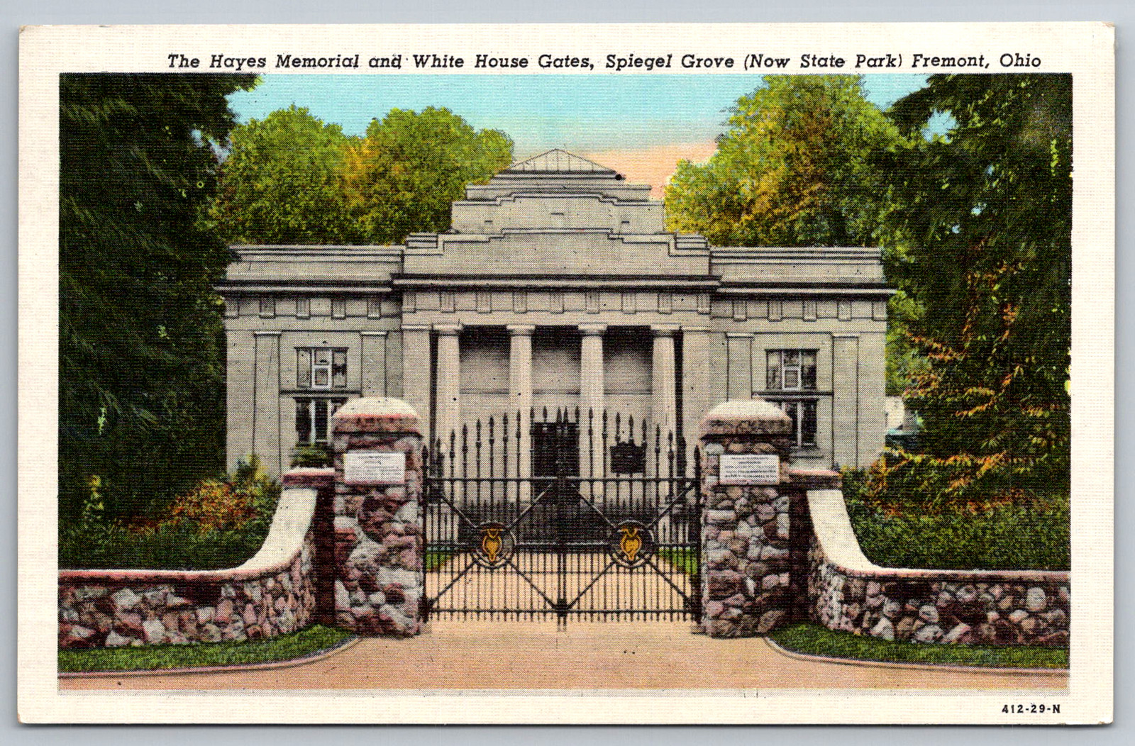 c1940s Hayes Memorial Gates Spiegel Grove Fremont Ohio Postcard