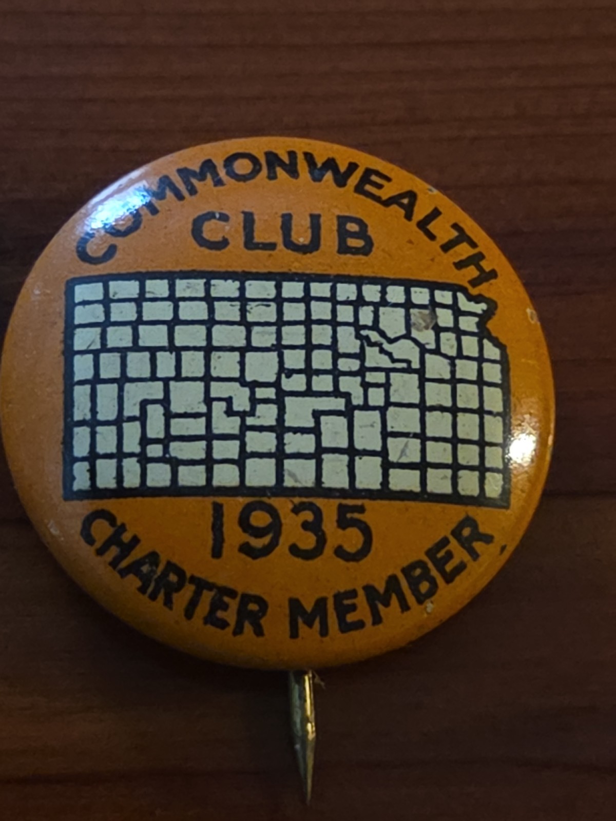 1935 Commonwealth Club Charter Member Pinback Button Pin