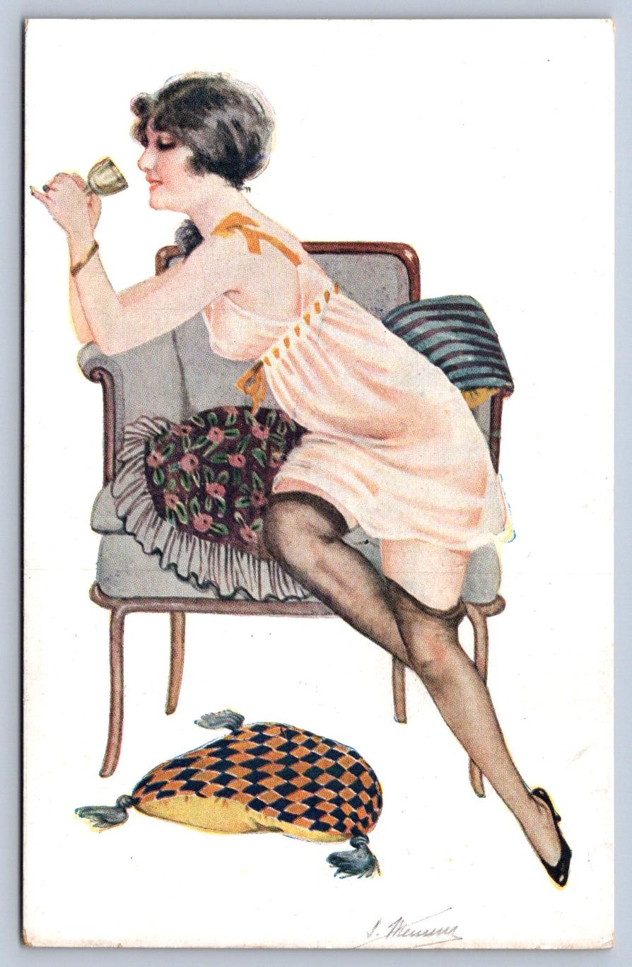 K67/ Art Nouveau Postcard c1910 Artist Signed Suz. Meunier Paris France 22