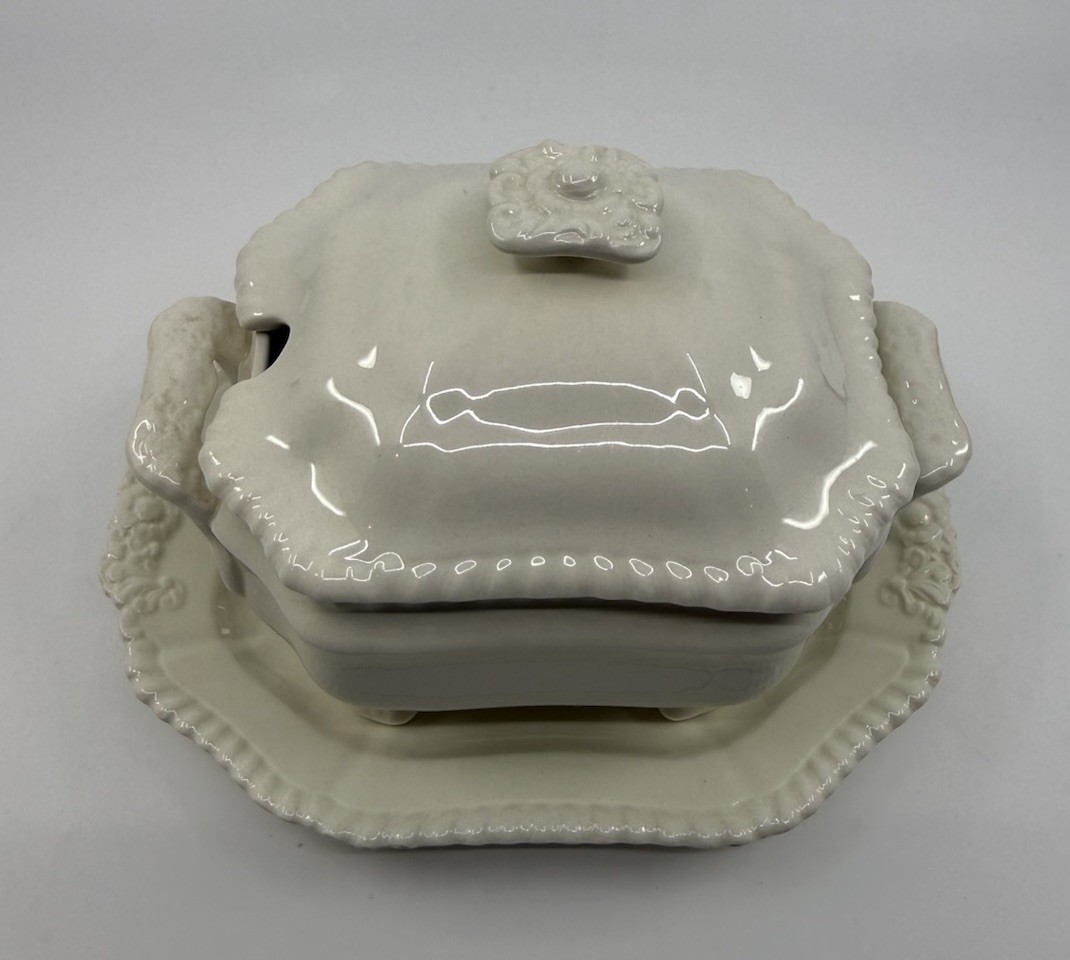 Copeland Spode England Covered Sauce Tureen And Underplate c.1920-1957