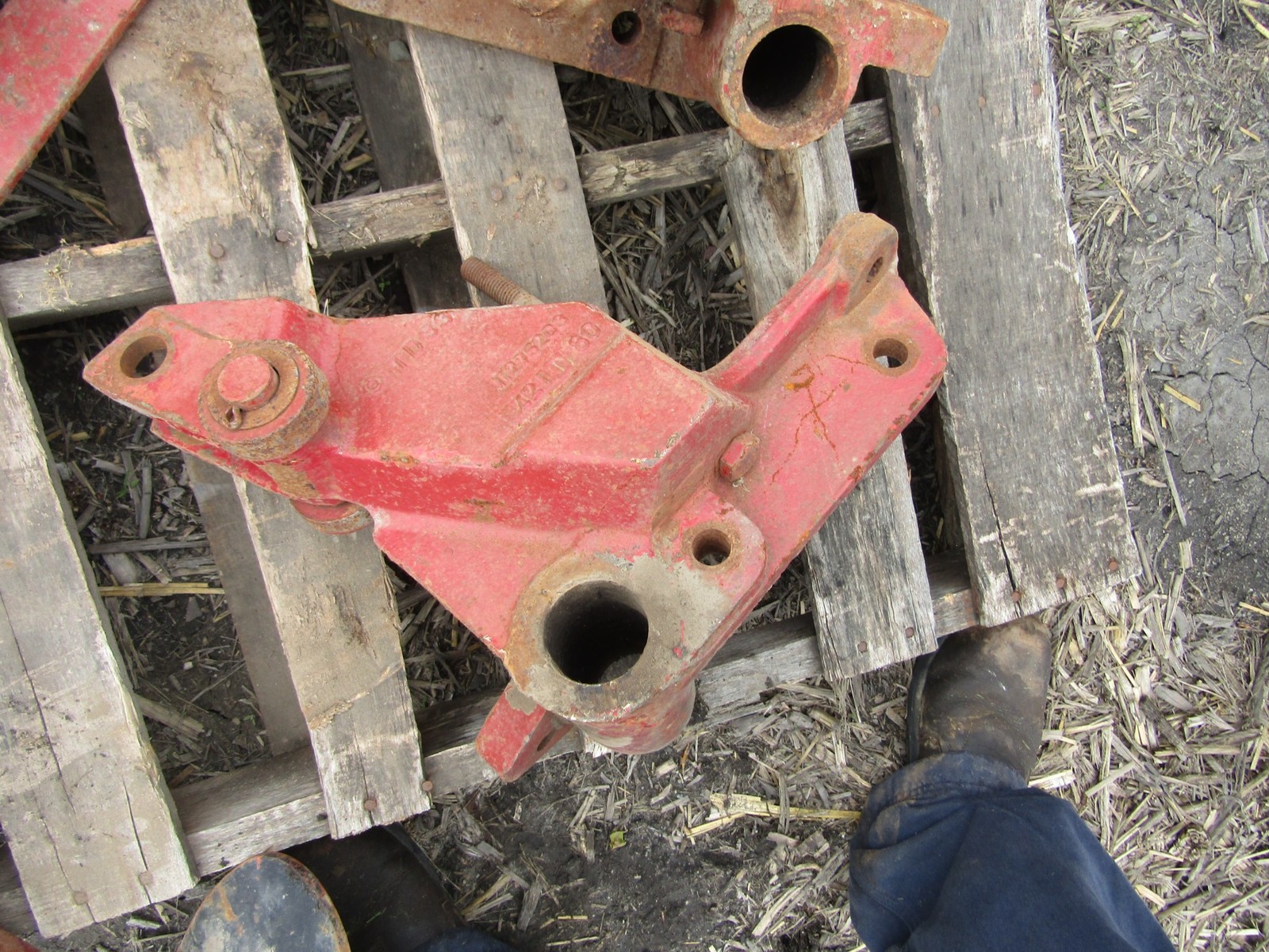 CASE-IH MOLDBOARD PLOW BEAM MOUNTING BRACKET 112752C2 112752C3 720 AUTO RESET