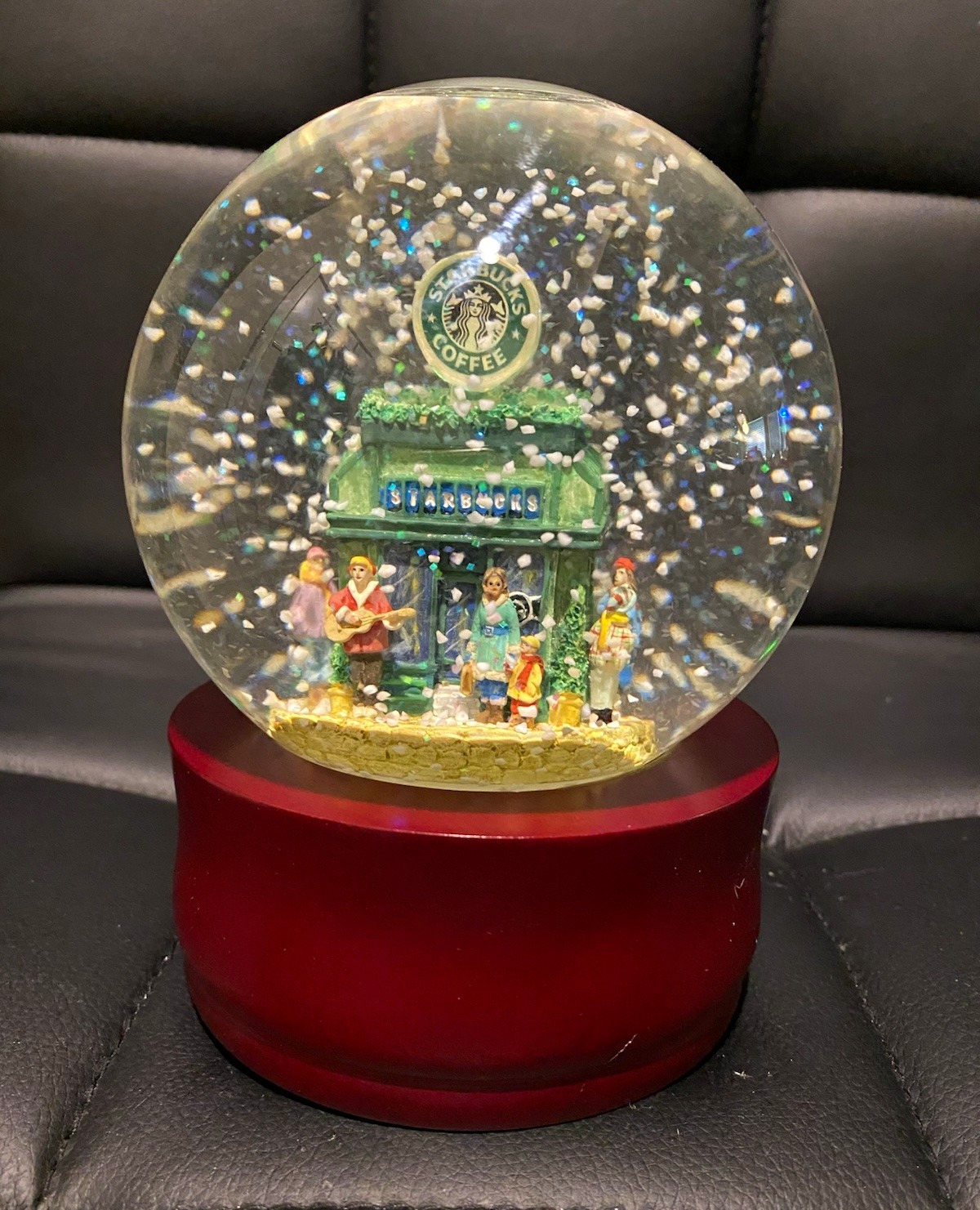 Vintage Starbucks 1999 Pike Place Market Snow Musical Globe