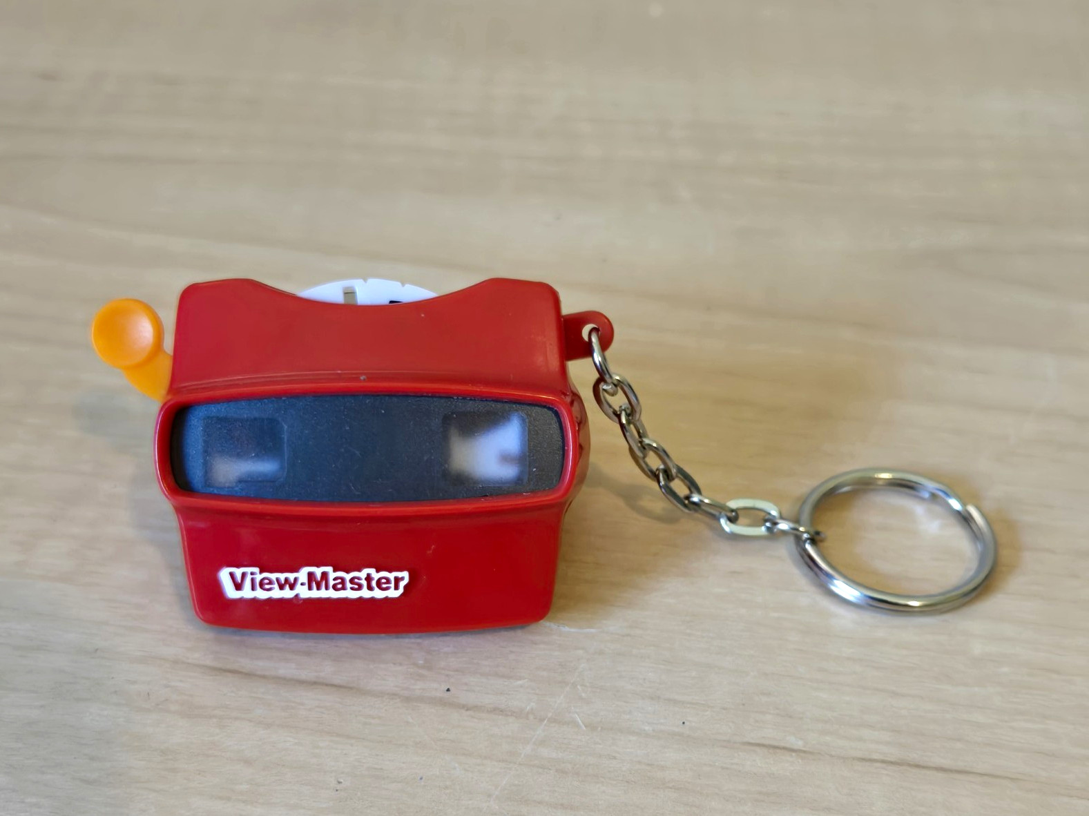 Vintage 1997 View-Master Red Plastic & Metal Keychain