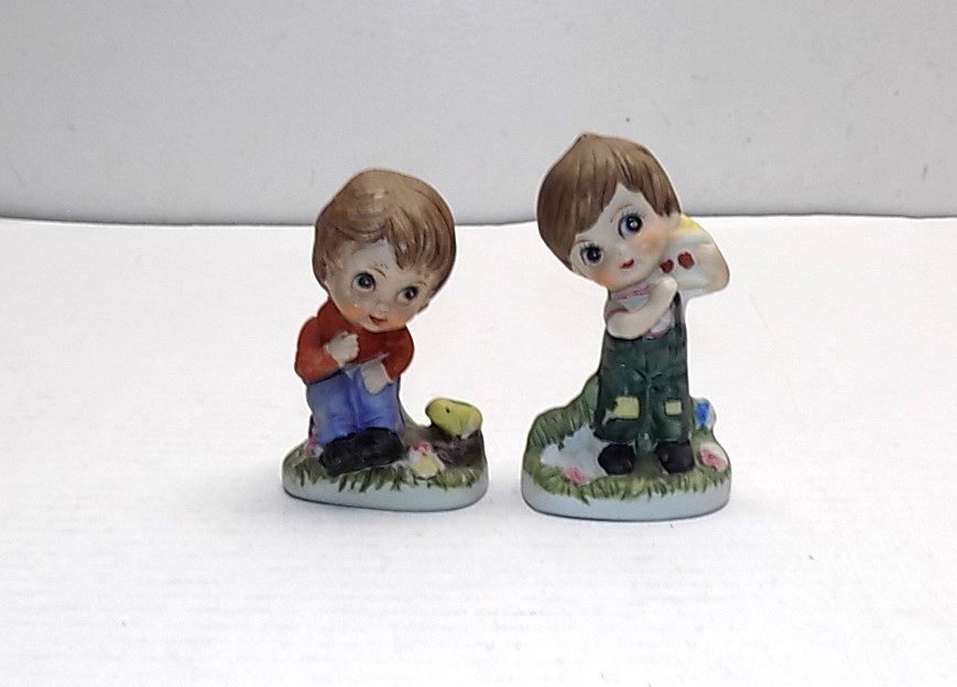 Vintage Japan Ceramic Two Boy Figurines Set 4\