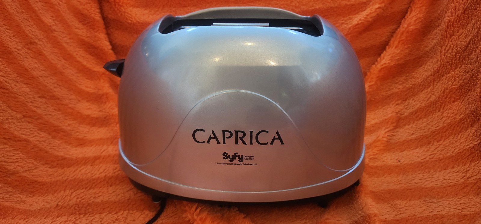 RARE  2010 CAPRICA Graystone Industries Cylon Toaster NBC Syfy  UNUSED