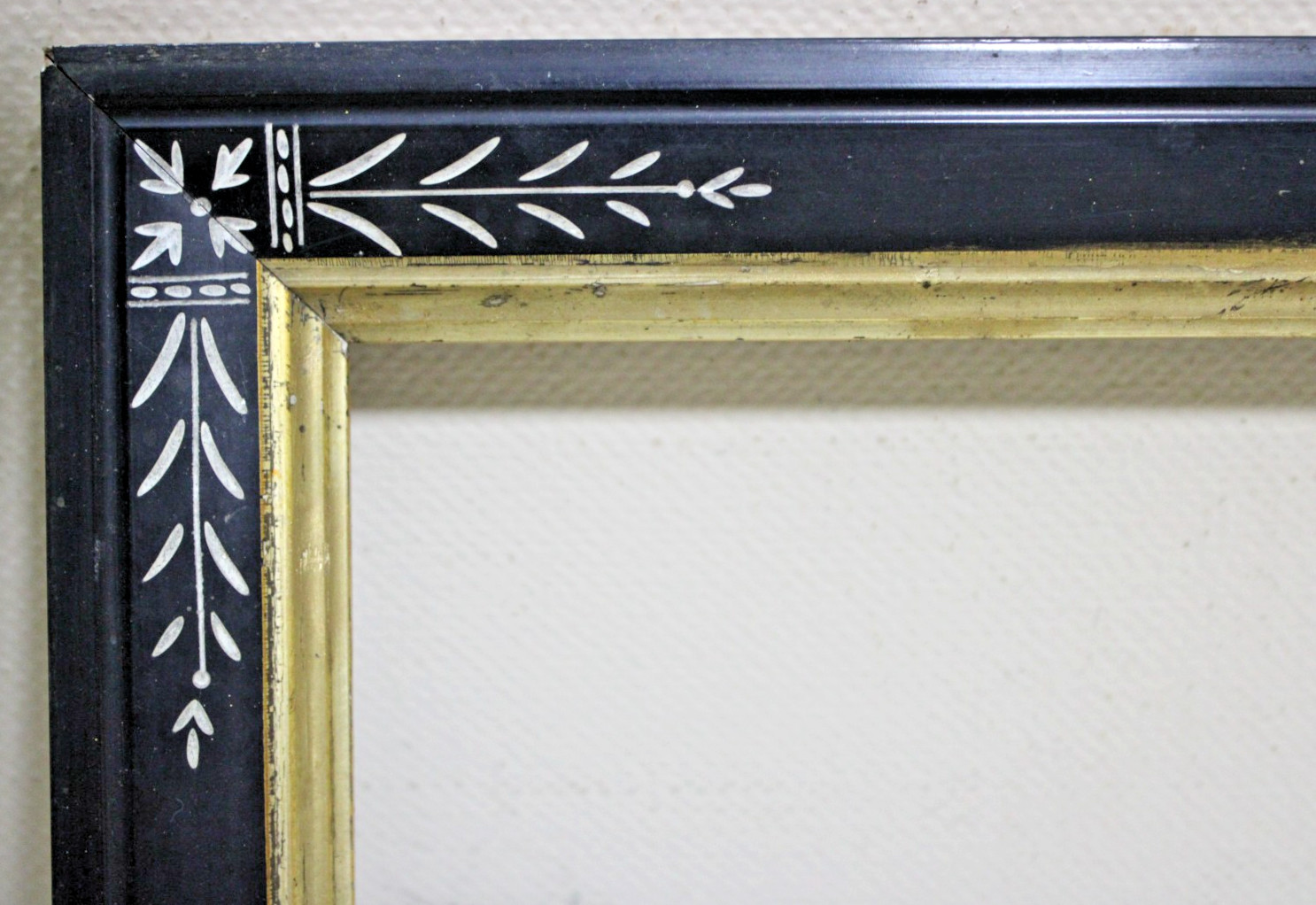 ANTIQUE FITS 8 X 10