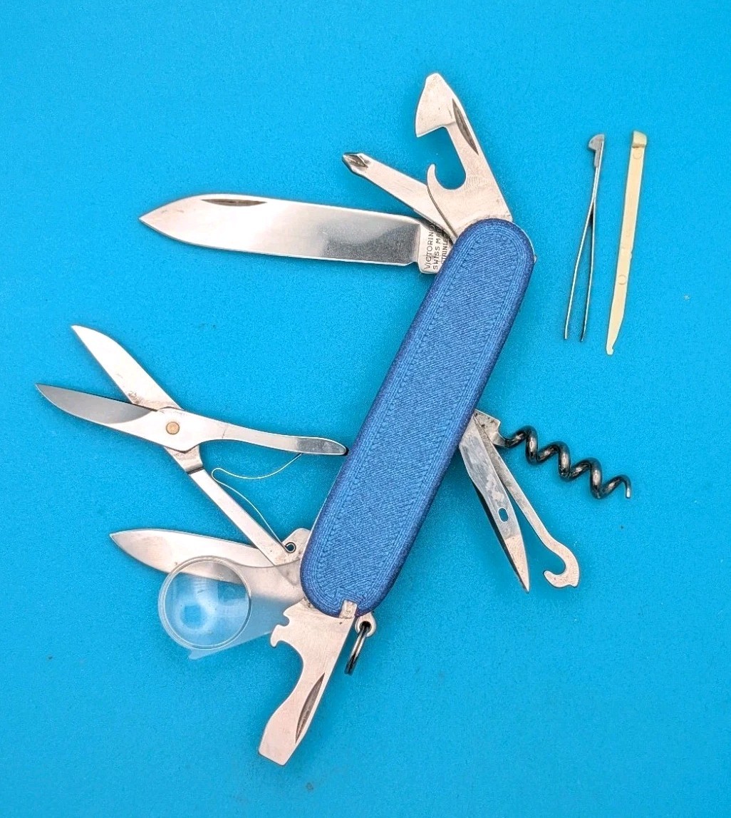 CUSTOM VICTORINOX EXPLORER NEBULA SPACE GLOW SWISS ARMY KNIFE MULTI TOOL 91mm