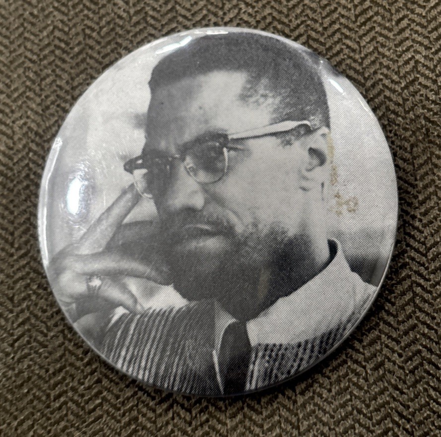 Vintage Malcolm X Button   Pin Back