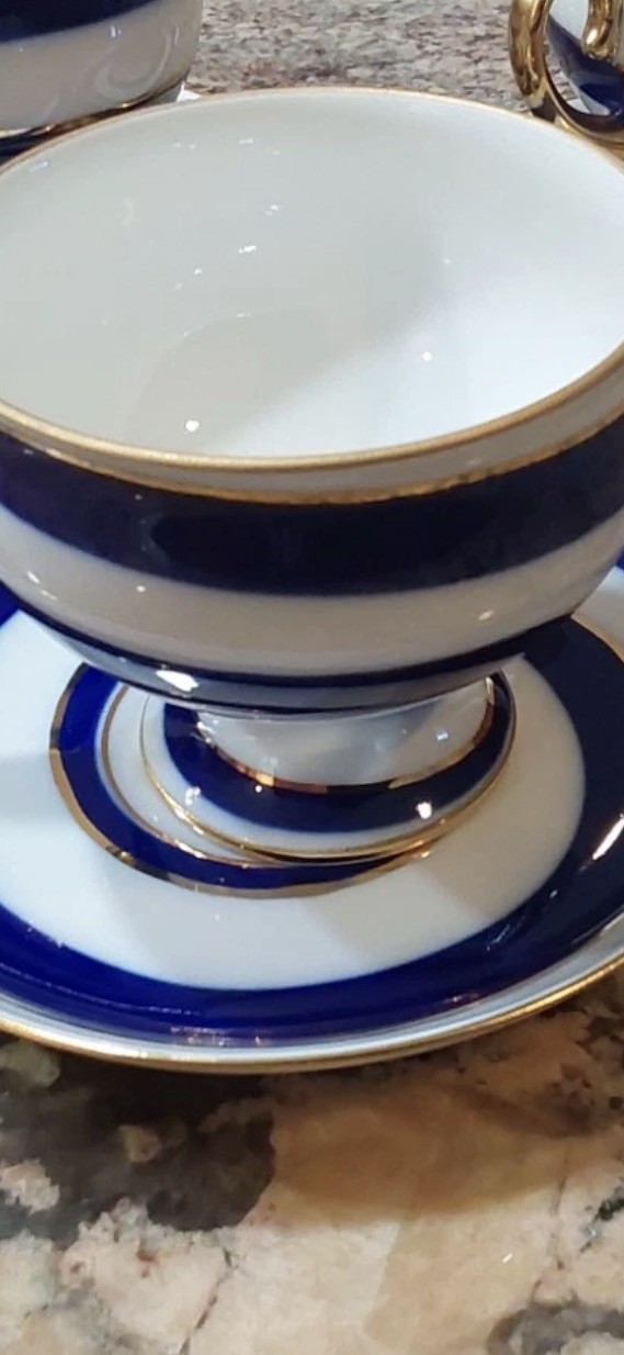 Set of 4 Russian Imperial Porcelain , Serpentine Tea Cups/Saucers