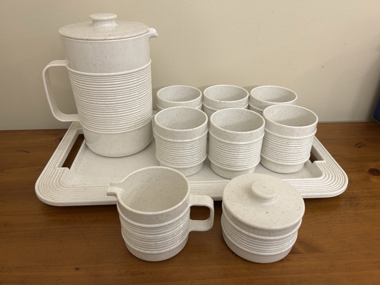 VTG Set 10 Rubbermaid White Speckled Ribbed Pitcher Cup Sugar Creamer & Platter