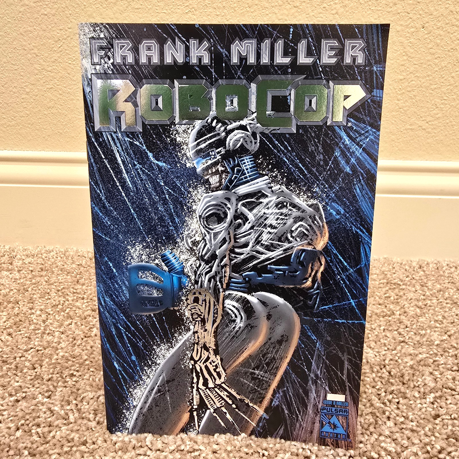 FRANK MILLER\'S ROBOCOP #8 Avatar 2005 Platinum Foil Edition With COA