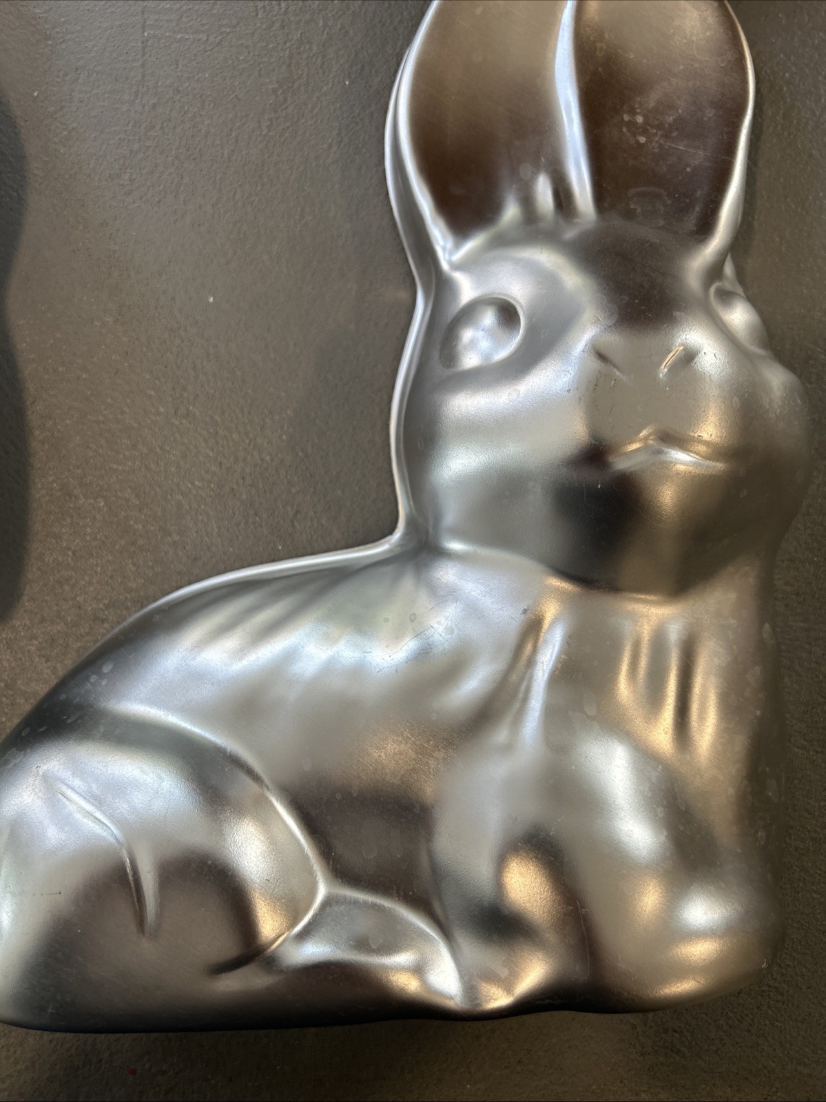 Vintage Wilton 1074  Rabbit Shaped Cake Pan
