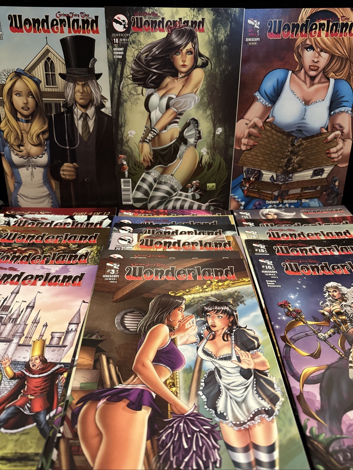 Grimm Fairy Tales Wonderland - 41 Comics Including Annuals (Zenescope 2010)