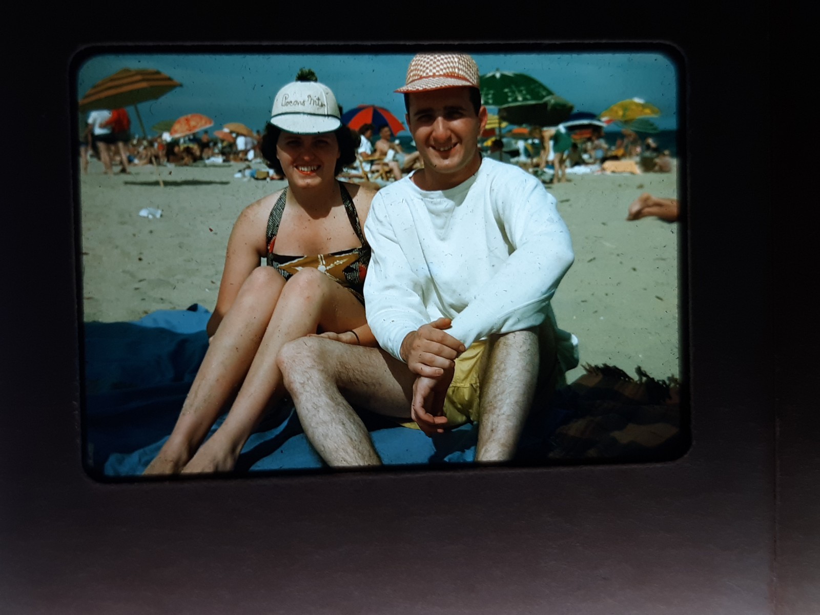 32 Slide Lot 1950s Red Border Kodachrome Slides EXACT AS SHOWN Quality Photos L8