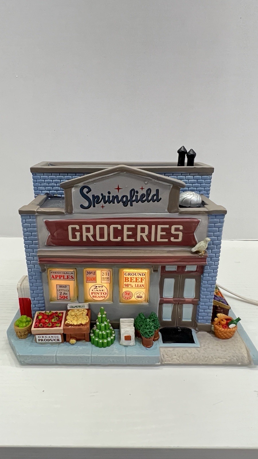 Lemax Jukebox Junction “Springfield Groceries” 35575 Retired 2013 RARE And NEW 
