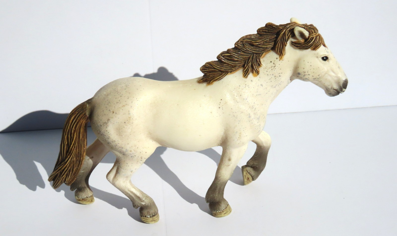 Retired Schleich Camargue mare horse 13711 Hard to Find