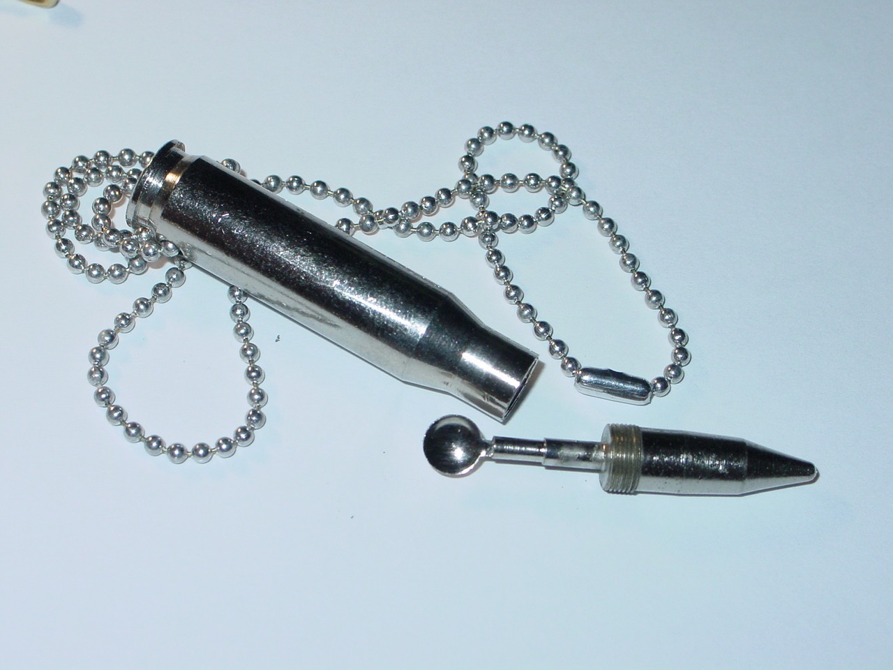 SUGAR HOLDER VINTAGE 1970\'s HEADSHOP BULLIT SPOON NECKLACE -NICE