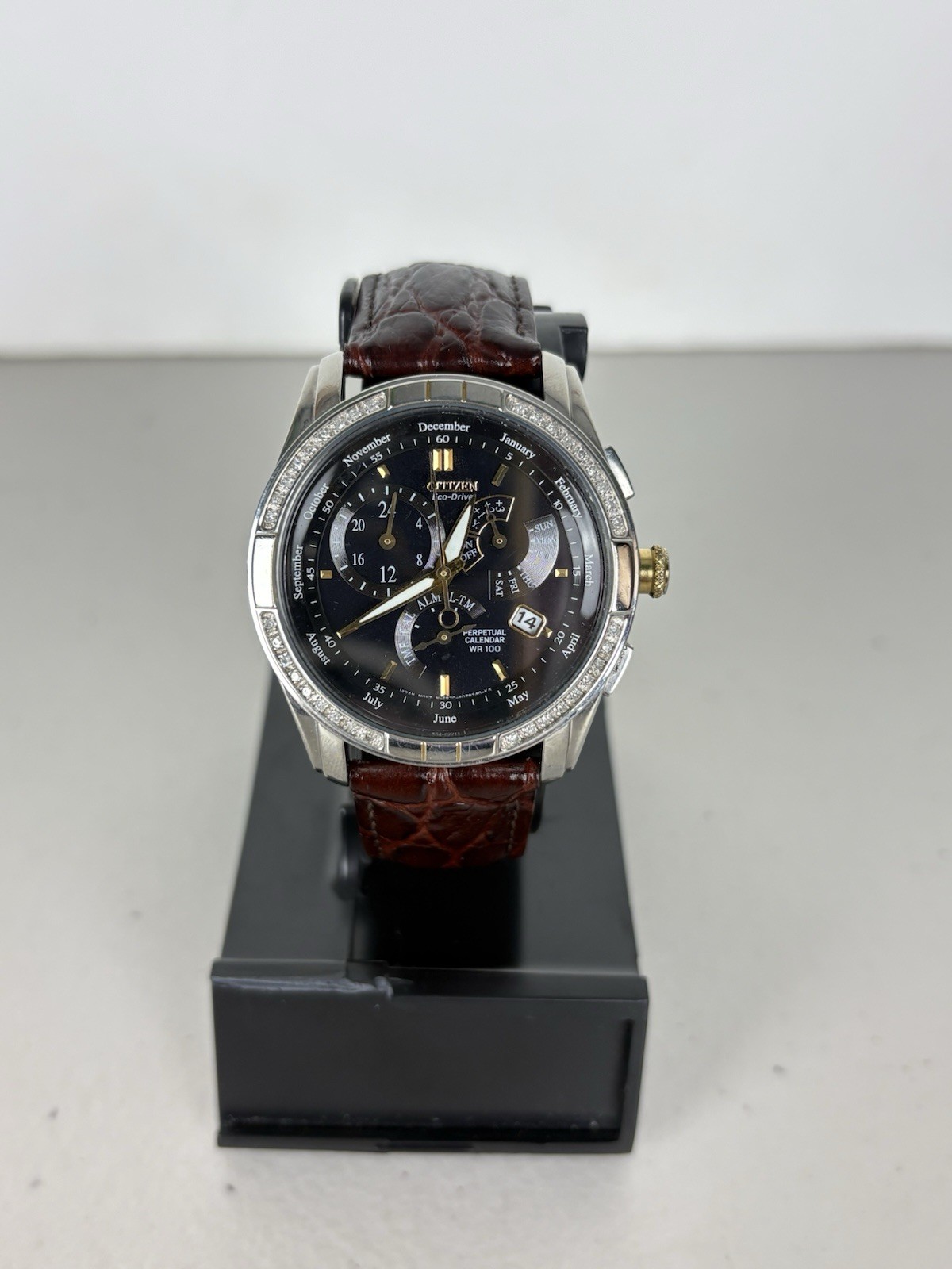 Vintage Citizen Eco-Drive E870-S046866 Analog Solar Men Eco Drive Perpetual