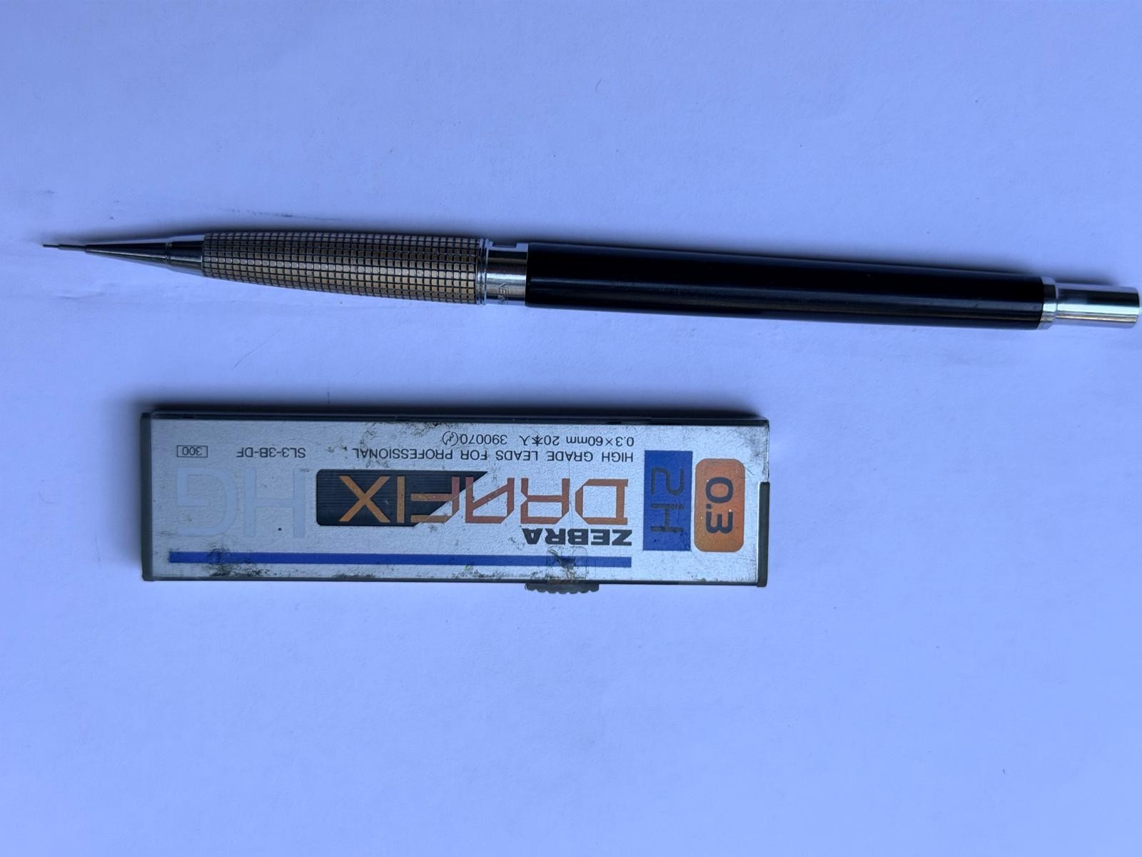 RARE Vintage Newman 0.3mm Mechanical Pencil - Black Resin Etched Grid Grip Mint