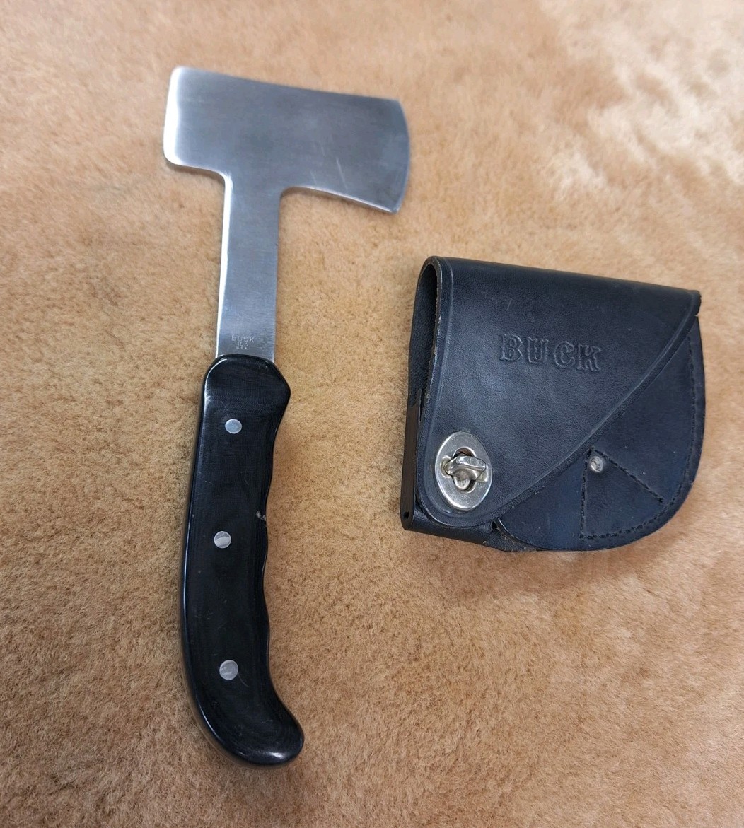 VINTAGE BUCK 106 HATCHET WITH ORIGINAL SHEATH - USA Preowned Used But Solid