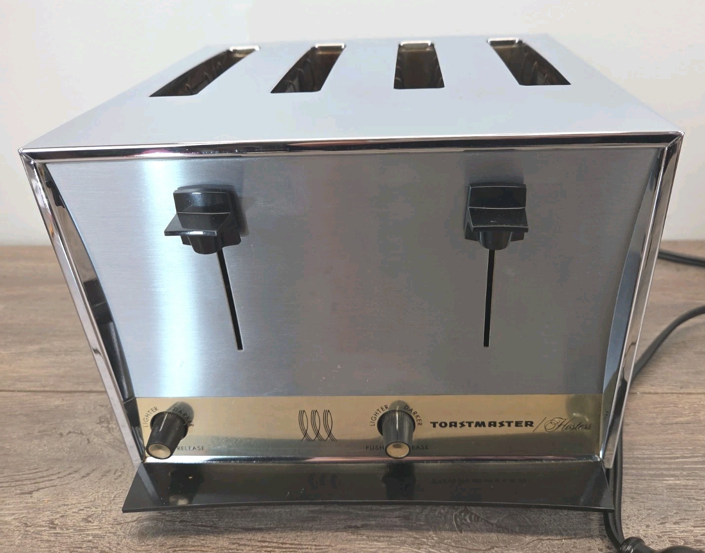 Vtg Toastmaster Hostess Toaster 4 Slice Automatic Model D111 1960s Stainl Works