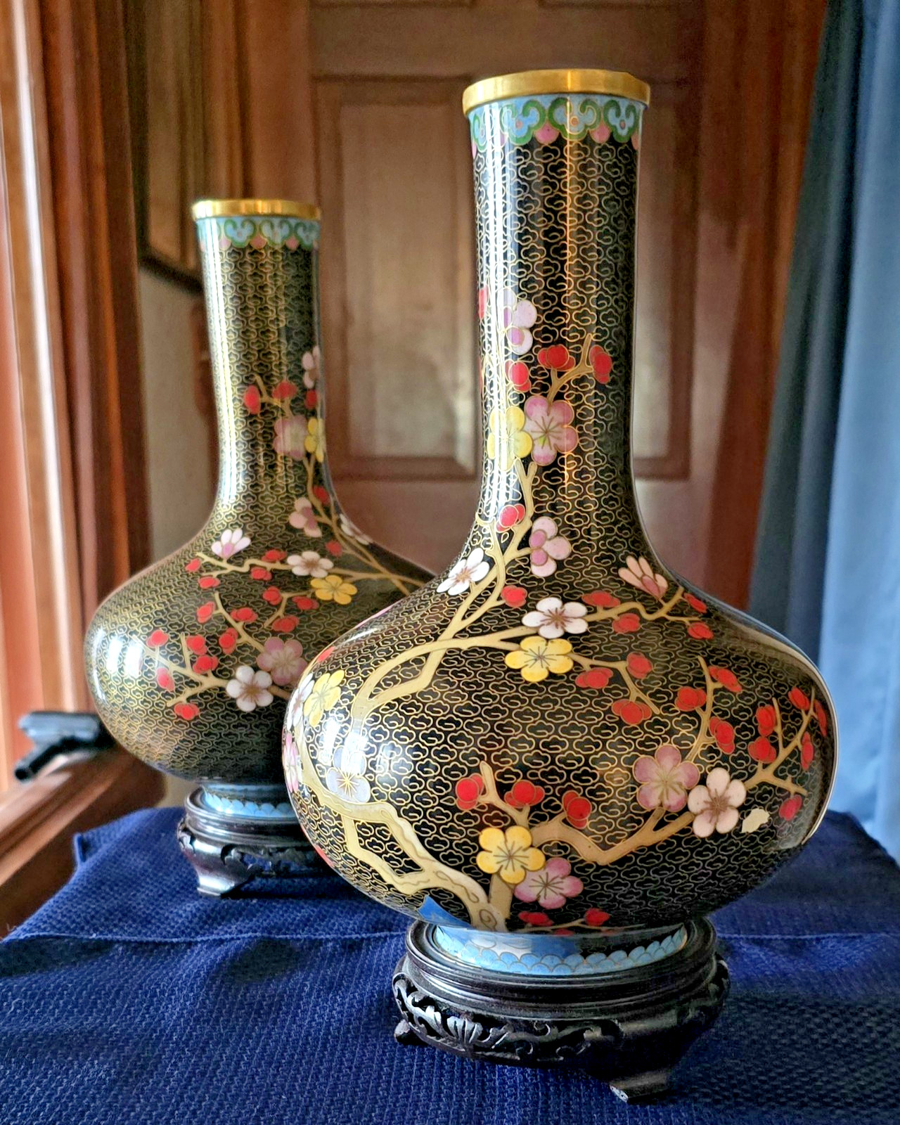 Chinese Cloisonne Enamel Vases Blossoms/Bluebirds w/Stands/Presentation Box 11