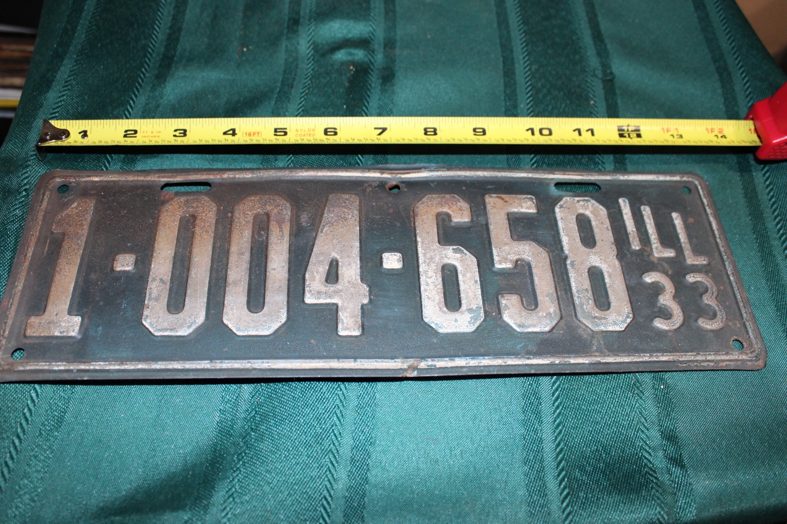 ILLINOIS LICENSE PLATE 1933      1-004-658