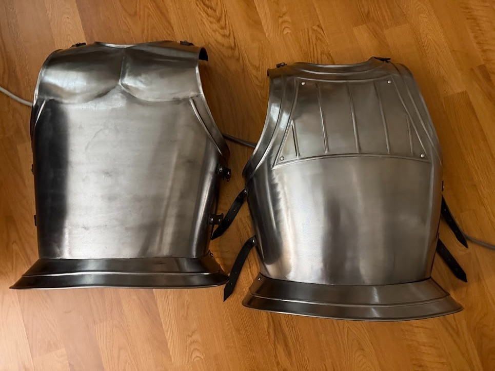 Medieval Chestplate 18G Gothic