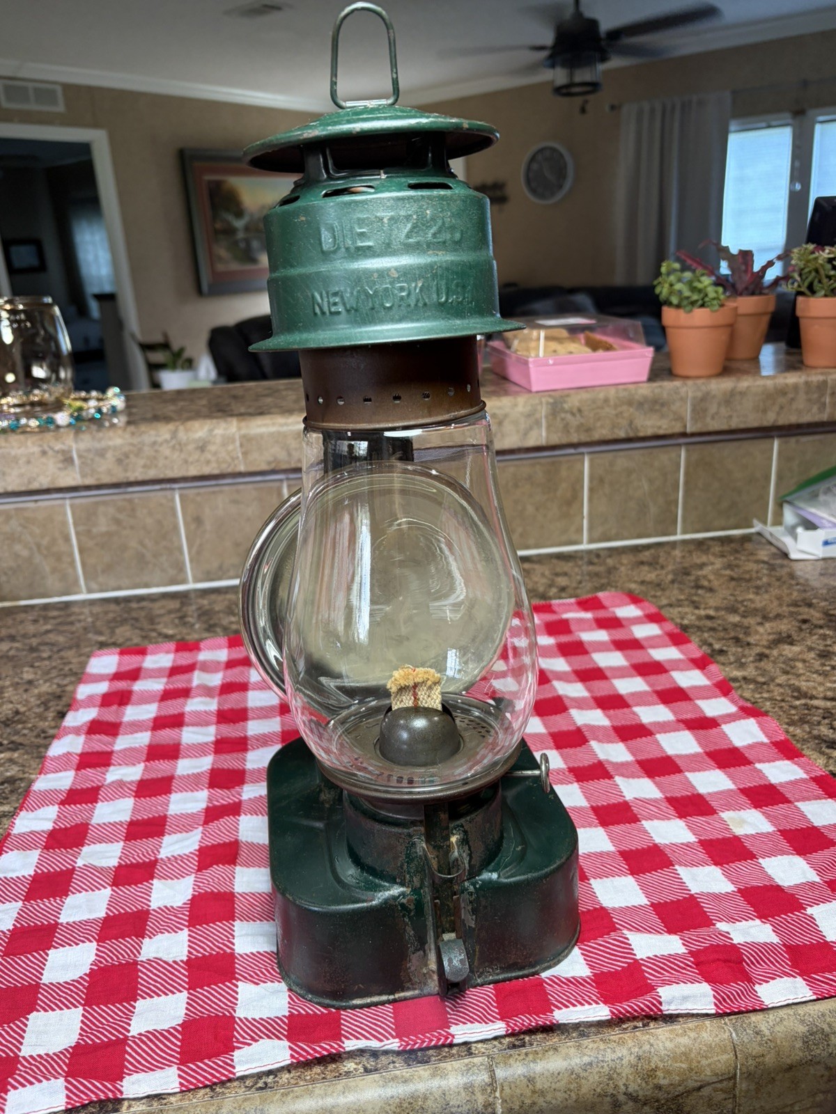 Dietz No.25 Wall Lantern in Exceptional Condition 