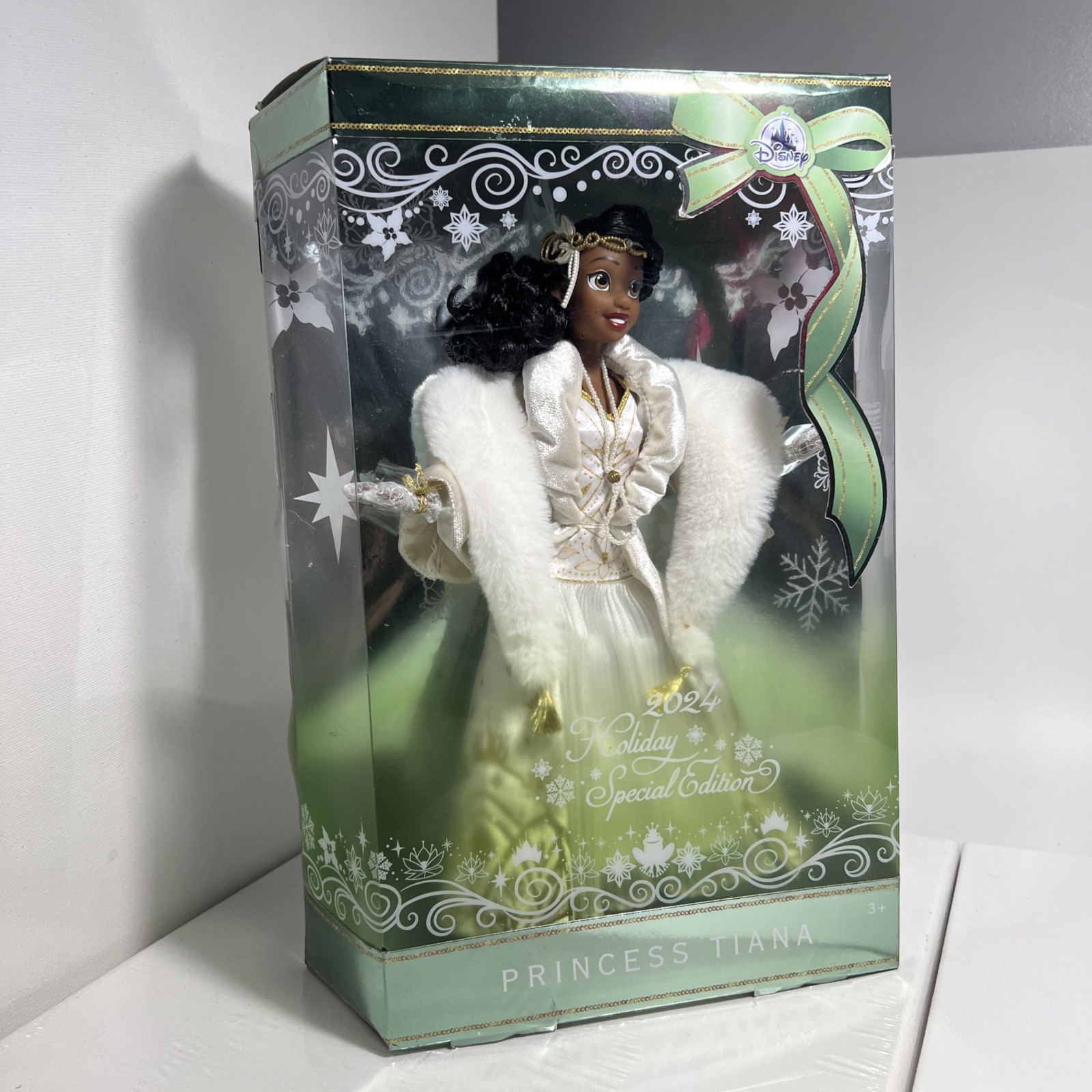 RARE Princess Tiana 2024 Holiday Special Edition Doll Disney, 