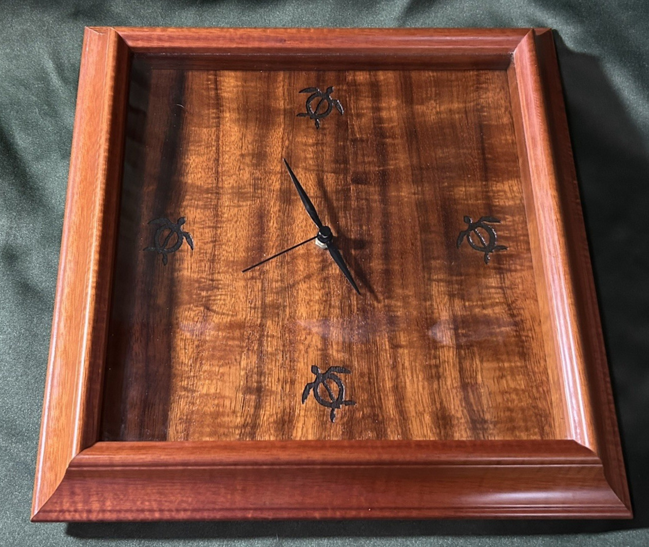 VINTAGE HAWAIIAN  CURLY KOA WOOD CLOCK w/ Honu 12 1/4\