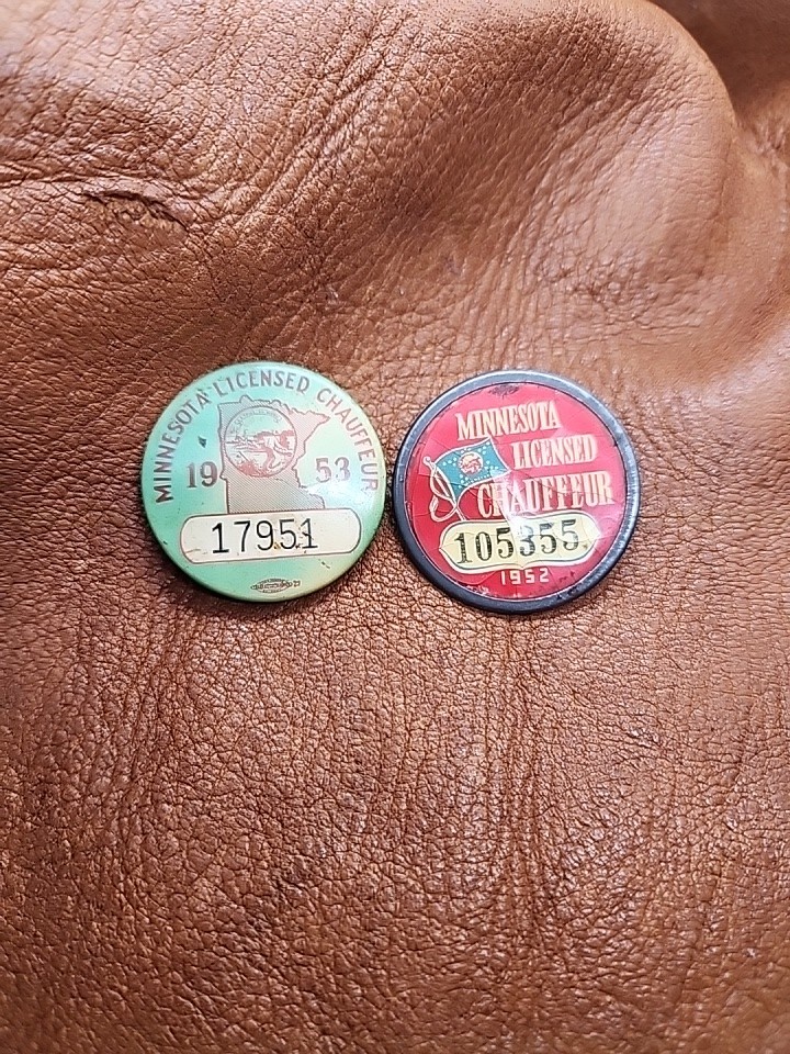 Vintage 1952 1953 MINNESOTA Licensed CHAUFFEUR Button Pins Lot of 2