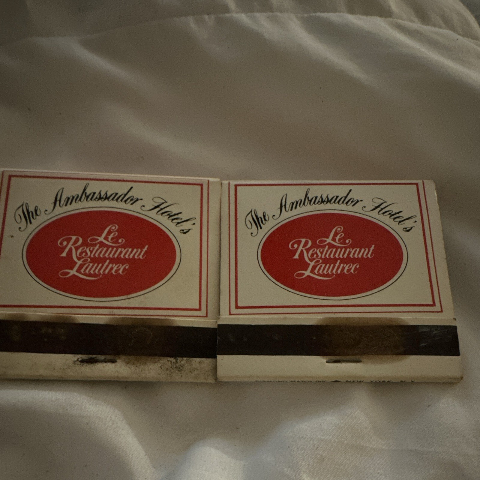 “2 Vintage 1960s Ambassador Hotel Los Angeles Le Restaurant Lautrec Matchbooks”
