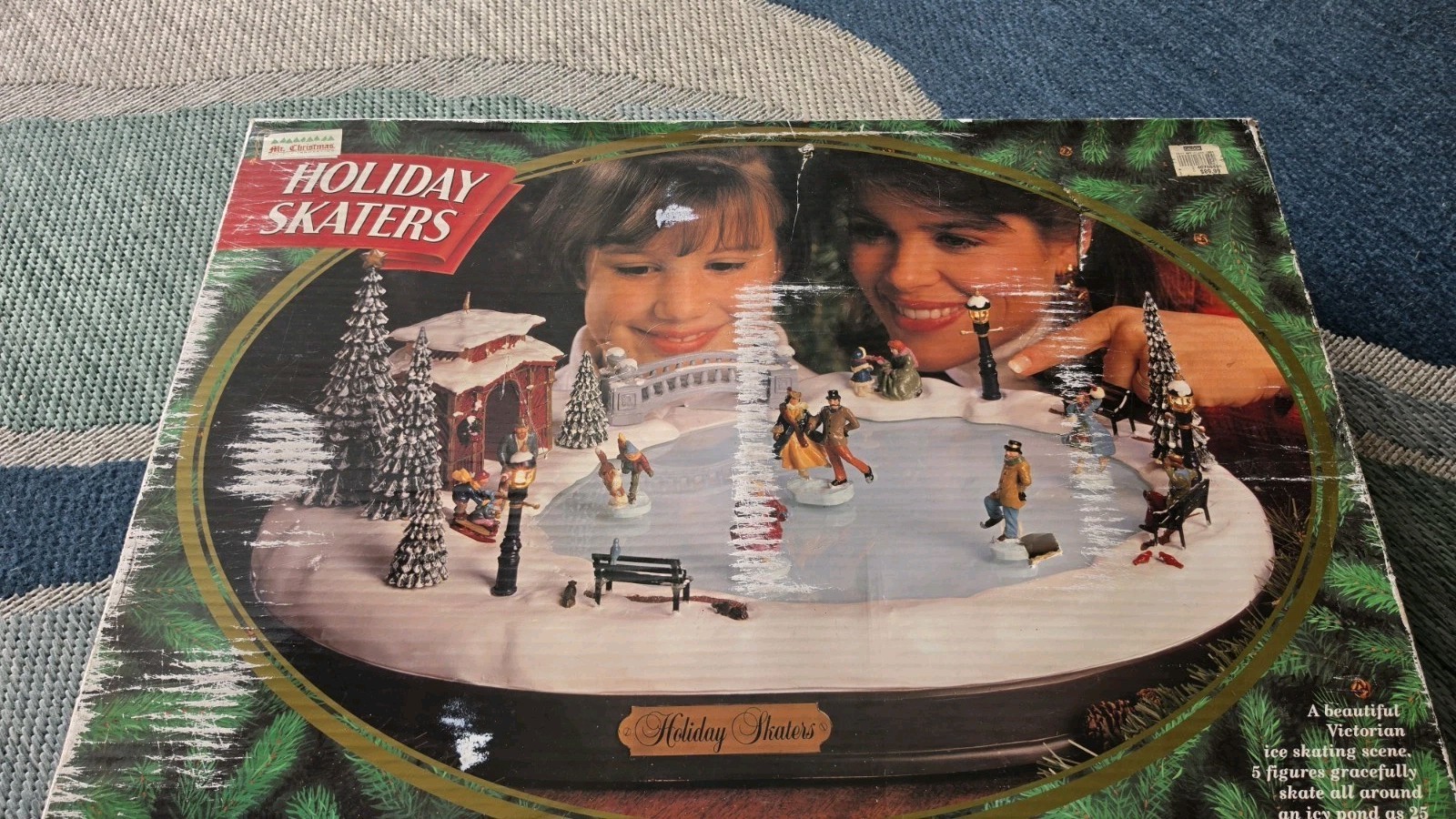 Vintage 1995 Mr. Christmas Holiday Skaters 1885 Victorian Ice Skating Rink 