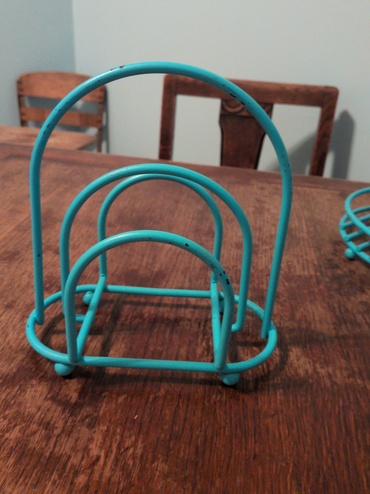 vintage-style metal tabletop holder,napkin holder