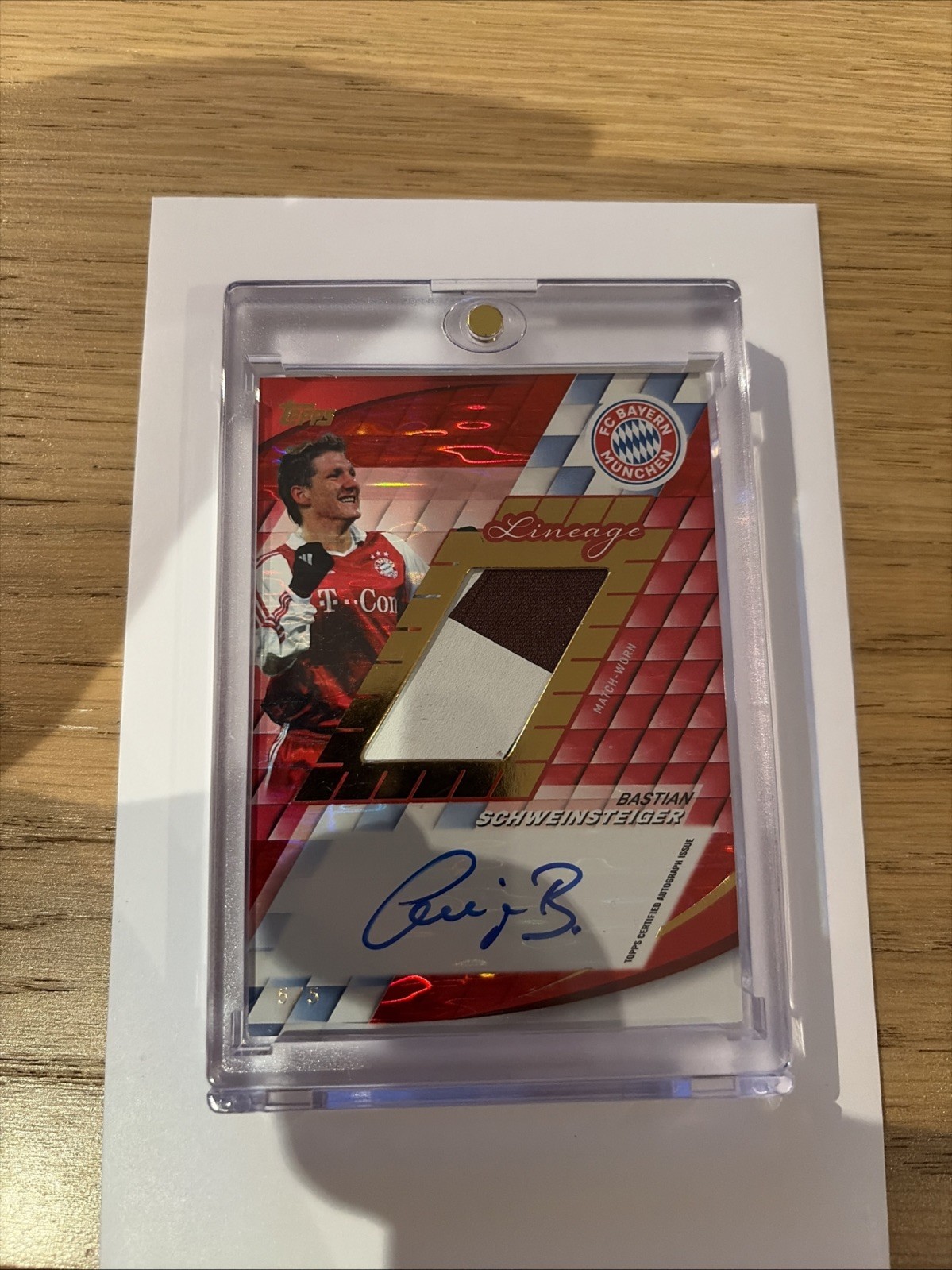 Topps FC Bayern Munich Lineage Auto Patch Bastian Schweinsteiger Red 5/5