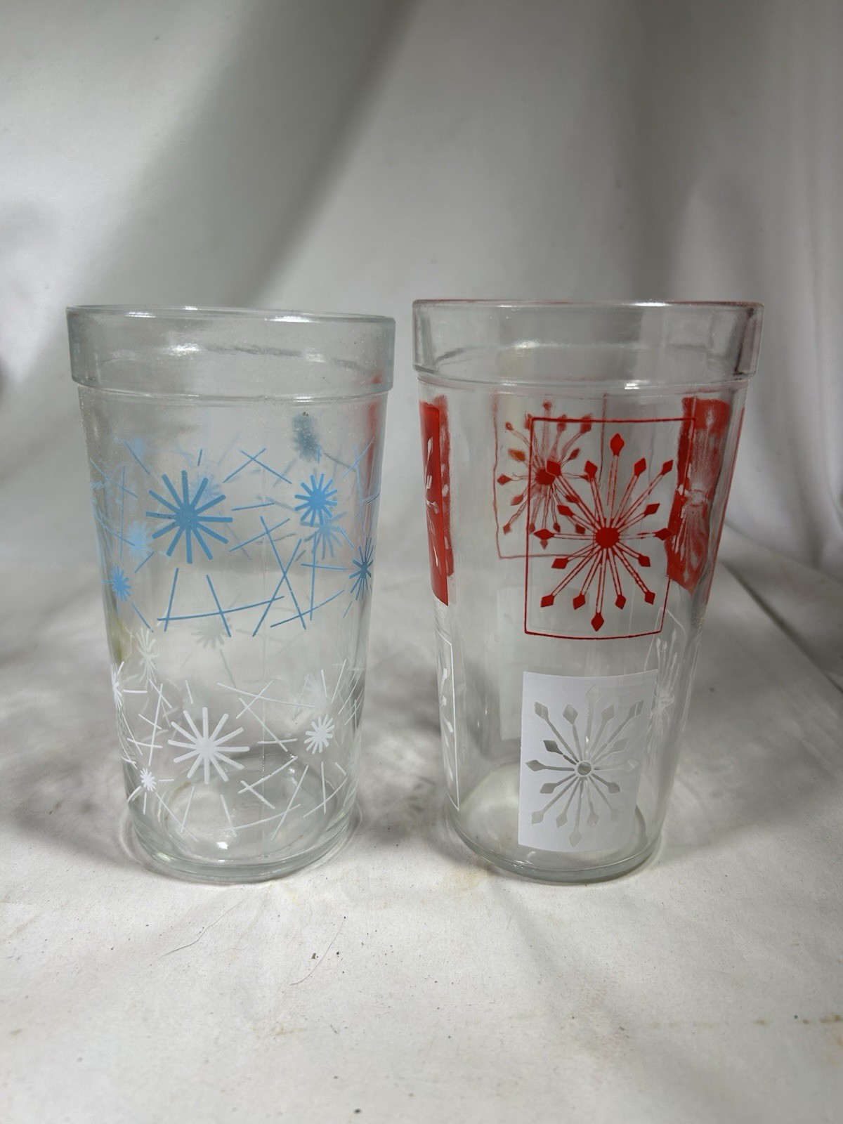 VTG Pair of MCM Atomic Red White Blue Starburst Drinking Glass Mid Century