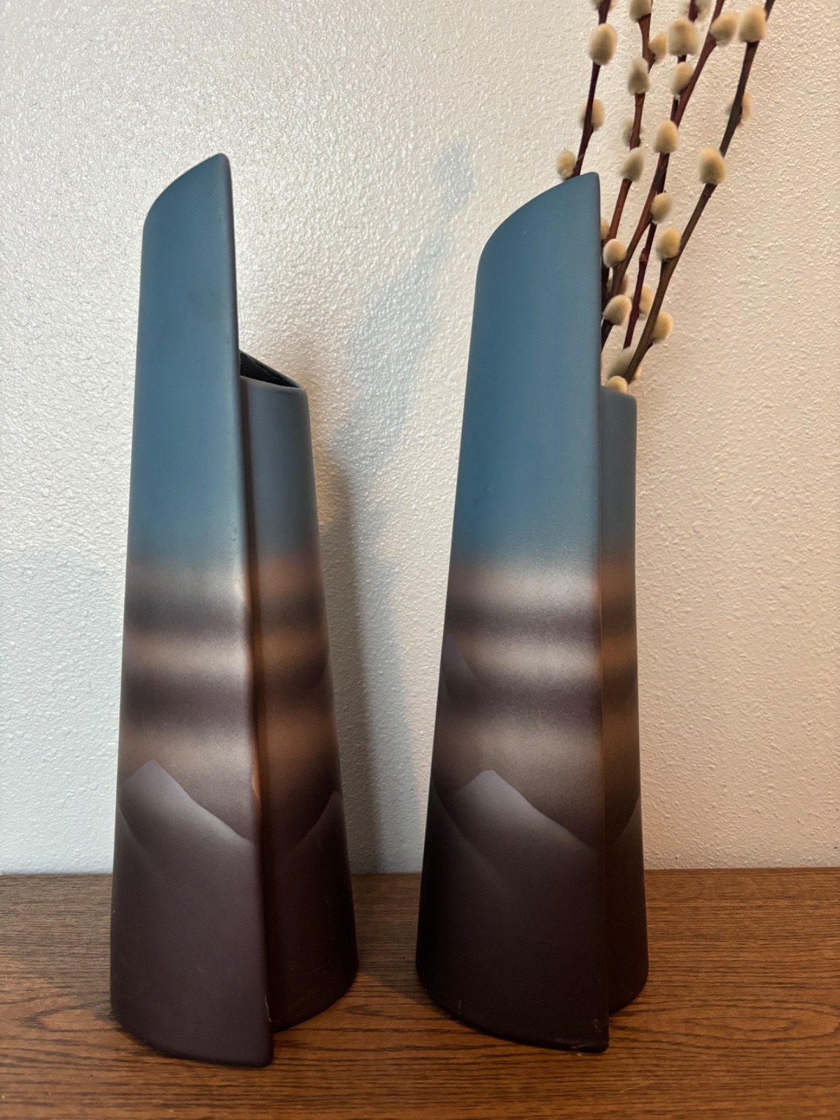 VINTAGE OTAGIRI JAPAN – MATCHING SET OF 2 SCULPTURAL VASES