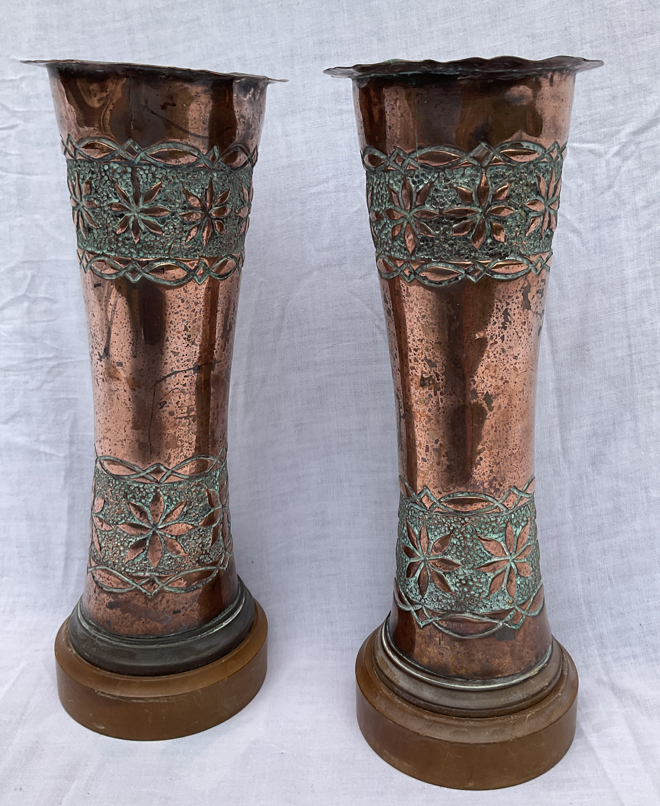 2 ANTIQUE VINTAGE TRENCH ART VASES WW1 WORLD WAR ART NOUVEAU FLOWER DEFORMED TOP