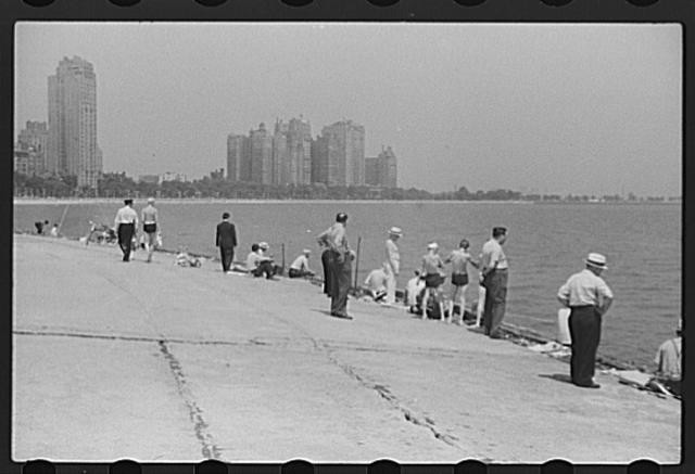 Photo:Chicago Illinois 1930s Public Bathing Beach Lake Michigan Skyline