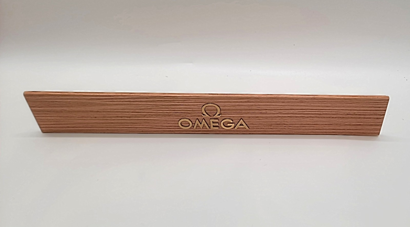 GENUINE OMEGA DEALER\'S LARGE WOOD/METAL PLAQUE BRAND NEW